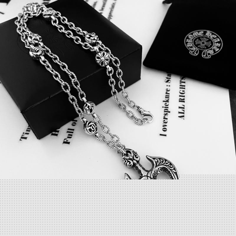 Ch**me He**ts necklaces